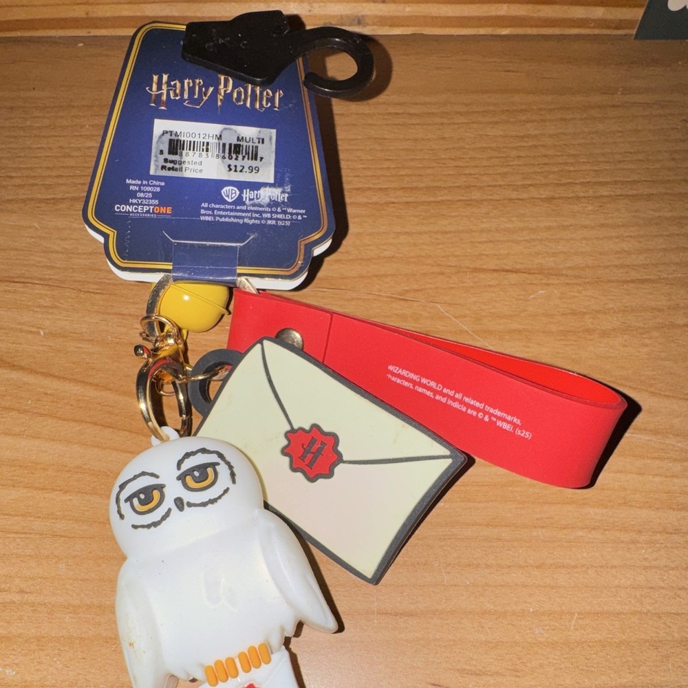 Harry Potter Hedwig Owl & Hogwarts Letter Keychain Set w/ Red Wrist Strap